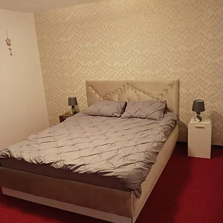 Karina House דירה